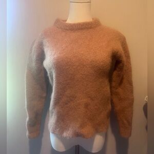 Babaton Classic Tan Crew Neck Sweater for Everyday Comfort XS